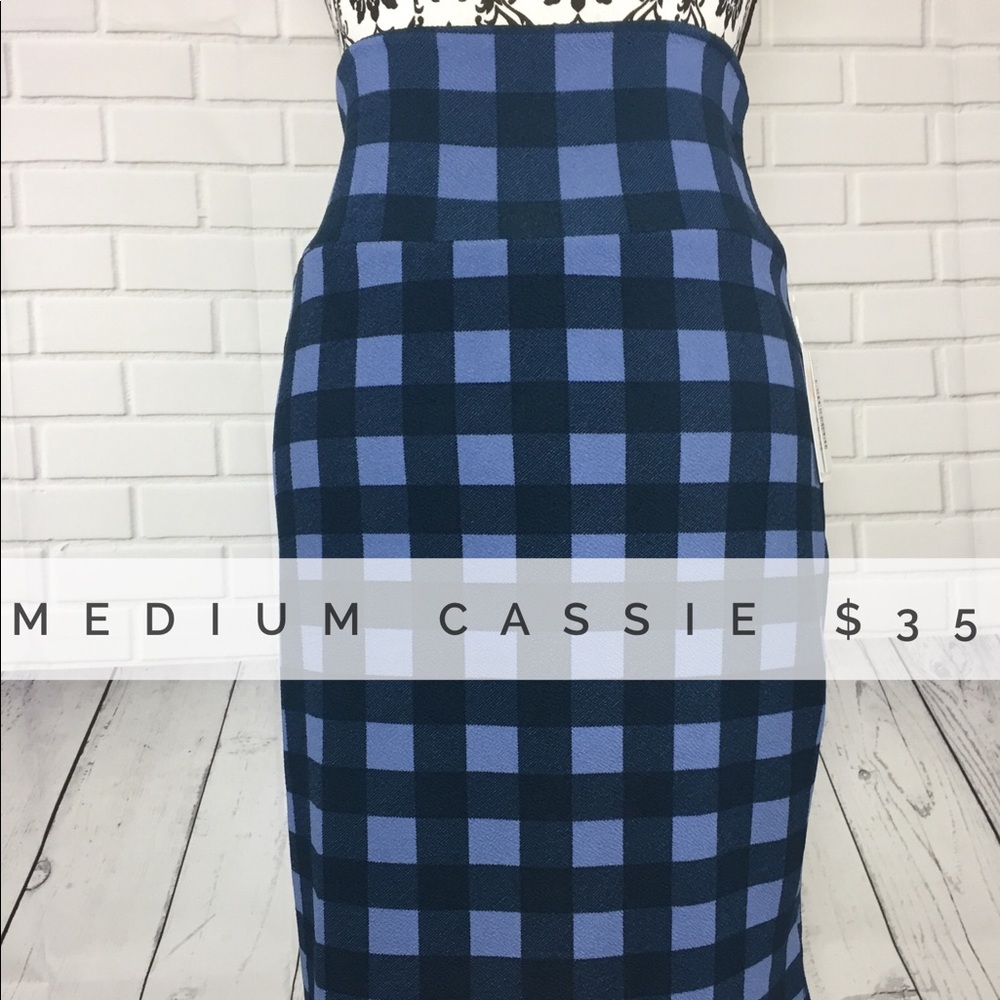 Lularoe Cassie Medium